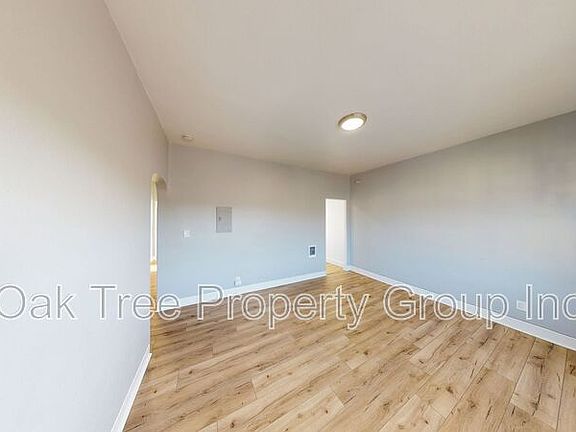 2nd image of 5452 Bancroft Ave #305