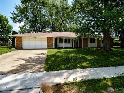 320 Camborne Dr, Englewood, OH, 45322