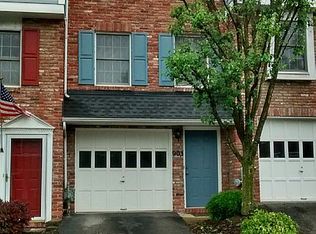 903 Timberidge Dr, Bethel Park, PA