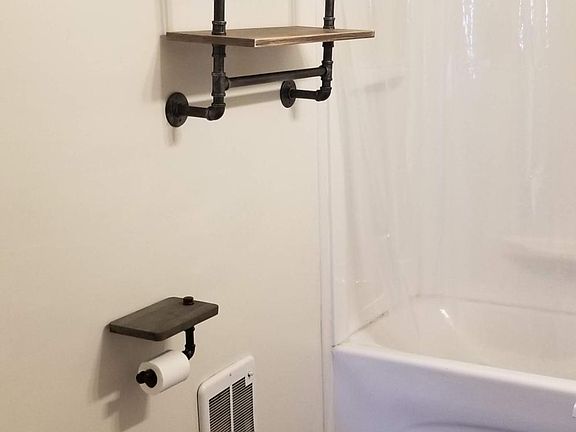 4th image of 200 Park Ave #3