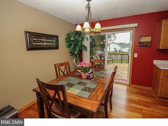 3rd image of 6213 Kahler Dr NE