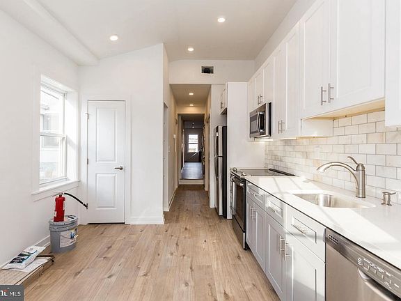 3rd image of 2313 Frankford Ave