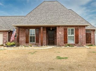 962 N Ella Kate Ln, Lake Charles, LA 70605