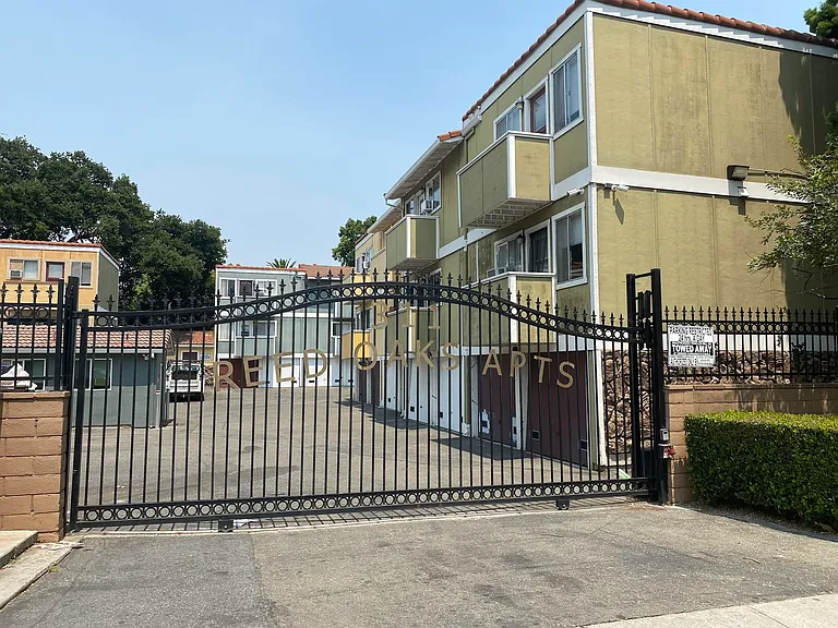 Reed Oaks Apartments — Photo 6