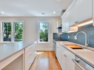 20 Lee St #2, Jamaica Plain, MA 02130