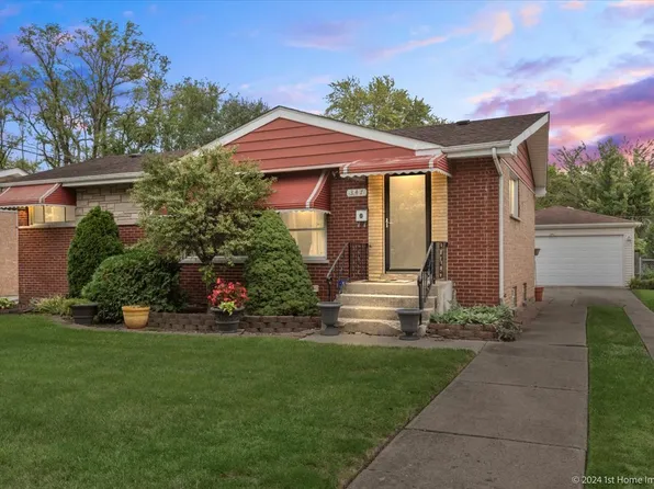 347 Serena Dr, Chicago Heights, IL 60411