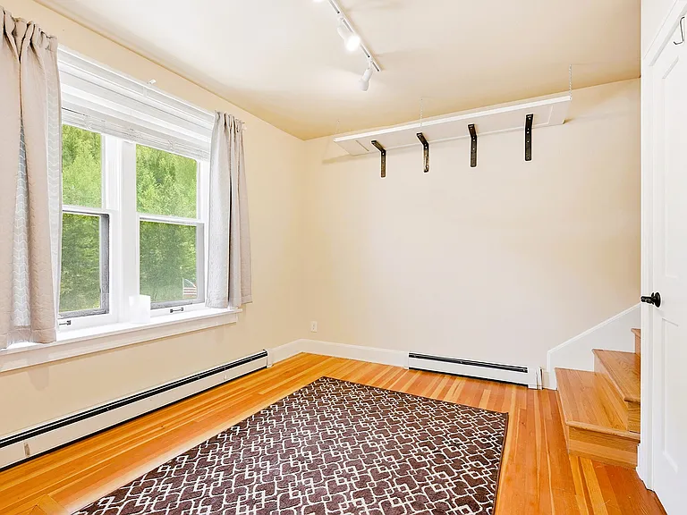 351 High St — Photo 14