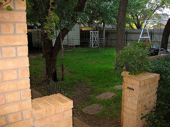 4th image of 1744 Crooked Branch Cir