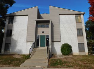 32005 W Twelve Mile Rd Unit 206, Farmington, MI