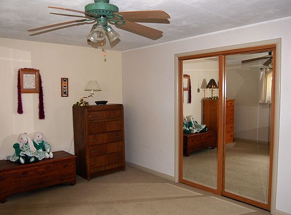 4th image of 4013 McHugh Ln