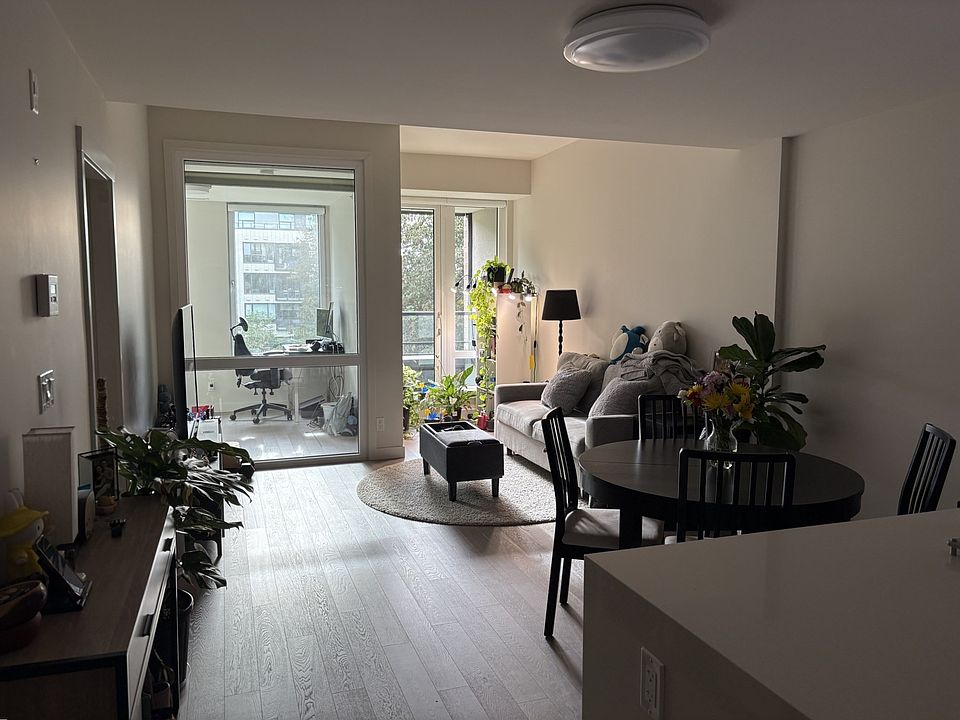 1st image of 4408 Cambie St #302