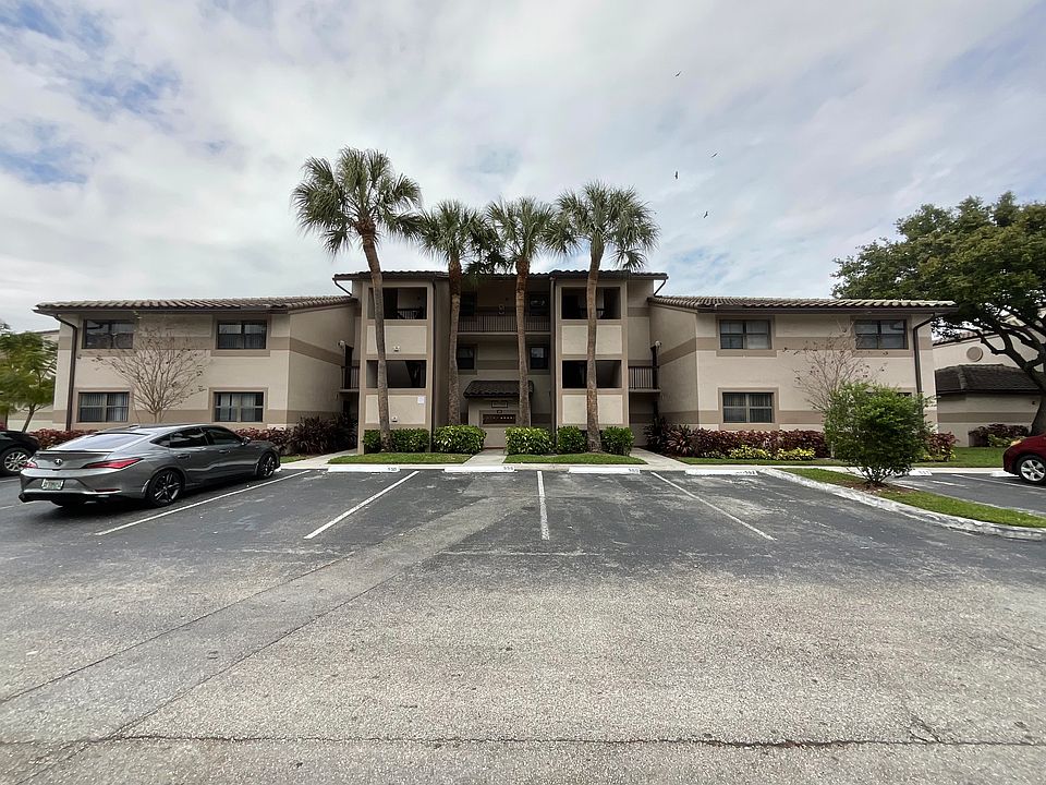 1st image of 9877 Nob Hill Ln #25-98