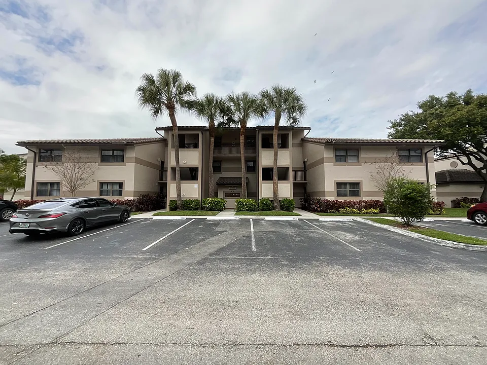 9877 Nob Hill Ln #25-98