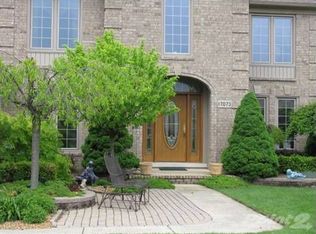 17073 Peter Dr, Macomb, MI 48044