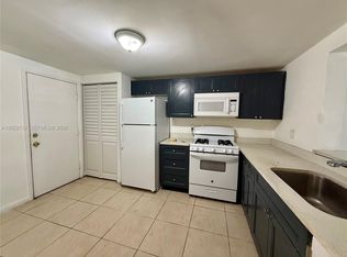 18101 NW 68th Ave APT B102, Hialeah, FL 33015