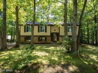 8017 Gracie Dr, Manassas, VA 20112