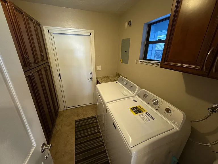 790 E Gilchrist Ct #2B — Photo 11