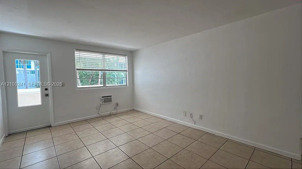 Bayside Terrace Condo — Photo 3