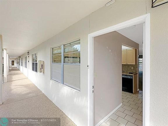3rd image of 3204 Portofino Point APT E1