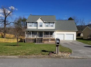 6910 Rambling Brooks Ln, Knoxville, TN 37918