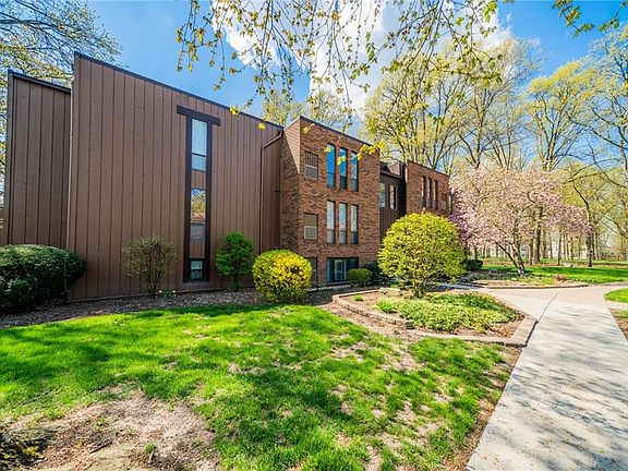 3rd image of 33803 Electric Blvd APT F8