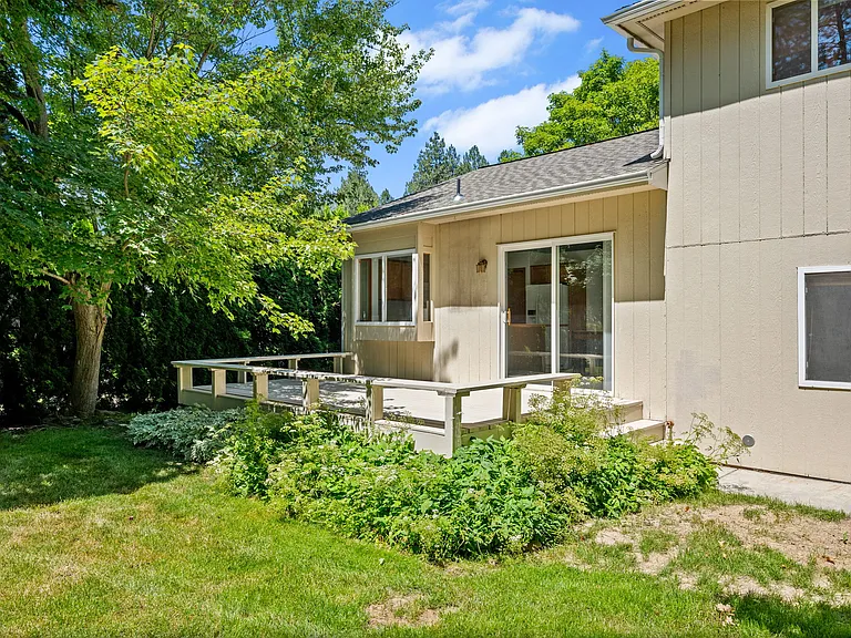 412 E Piper Glen Ct — Photo 28