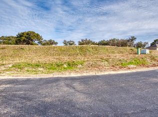 1902 N Chalet Cir, Kerrville, TX 78028