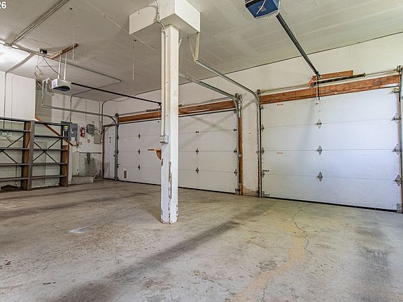 3rd image of 15329 SW Sunset Blvd
