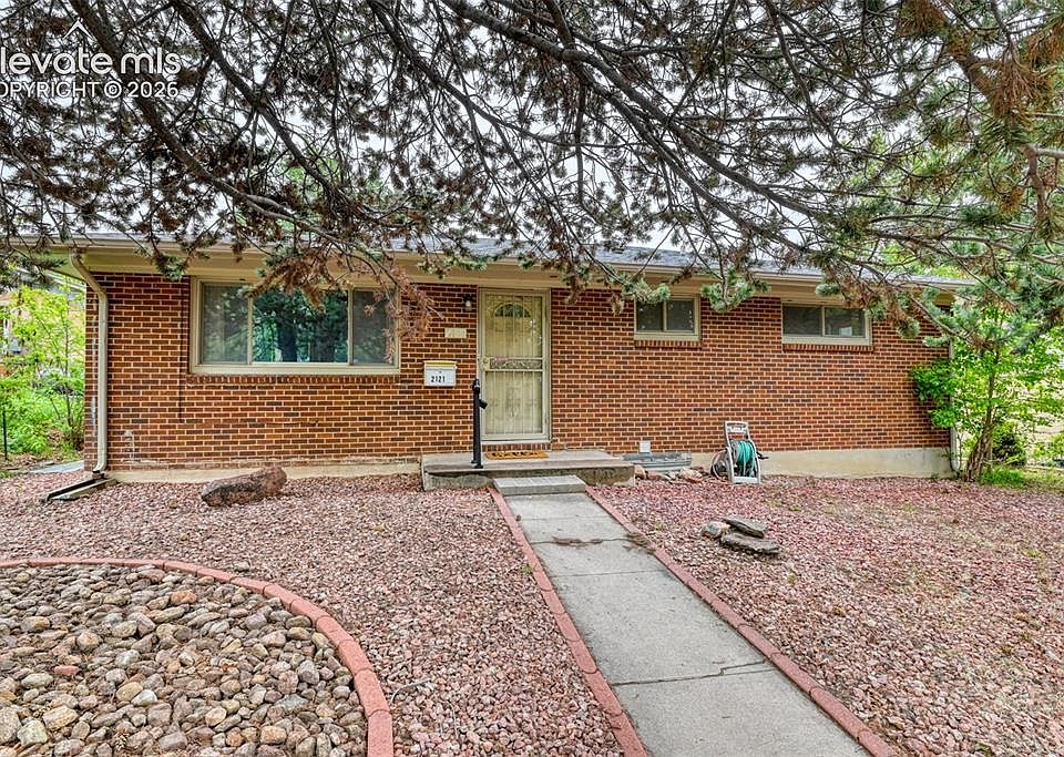 1st image of 2121 Downing Dr