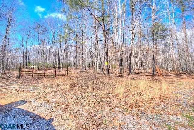 1st image of Goldmine Ln