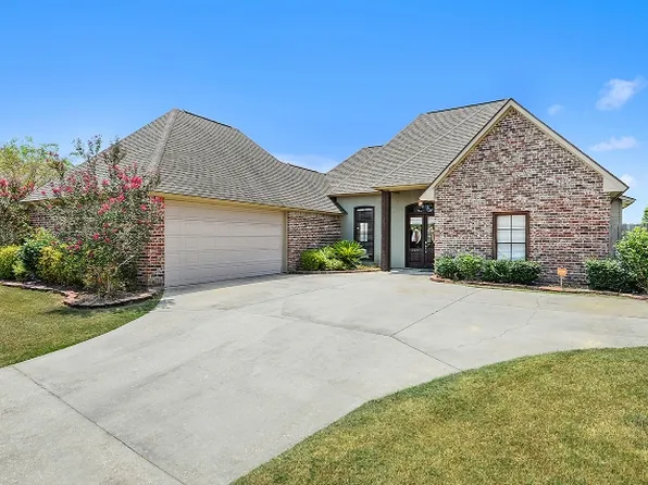 2027 High Point Dr, Zachary, LA 70791