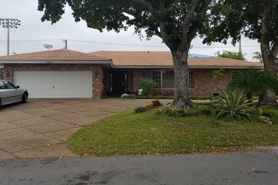 1st image of 4410 NE 25th Ave