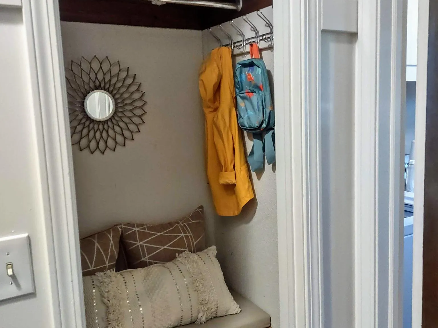 4 bed, 1.5 bath, 1650 sqft, $2,400 — Photo 3