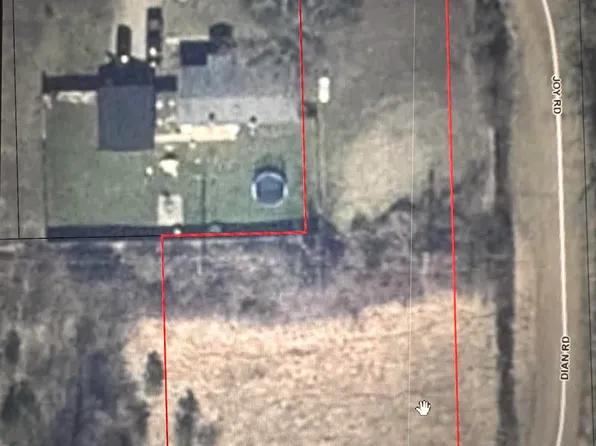 Dian Rd, Lexington, MI 48450