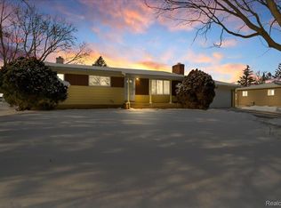 3122 Eastgate St, Burton, MI 48519