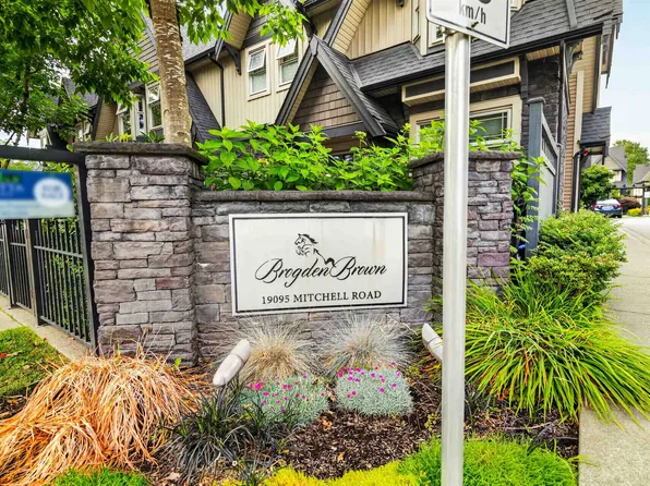 19095 Mitchell Rd #25, Pitt Meadows, BC V3Y 0G2