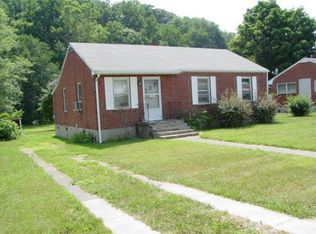 2034 Laura Rd NW, Roanoke, VA 24017