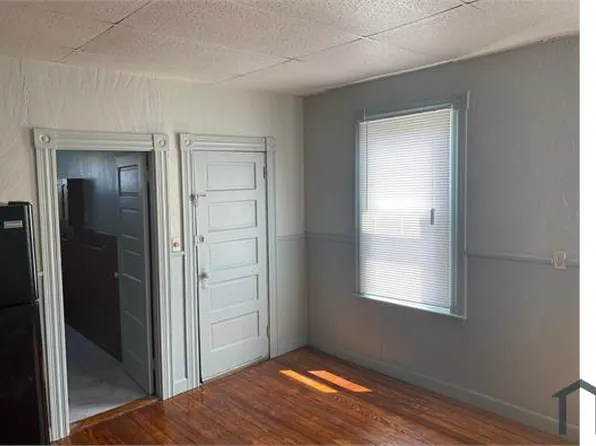 444 Brock Ave #3, New Bedford, MA 02744