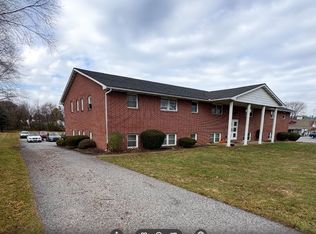 802 S Main St #F, Red Lion, PA 17356