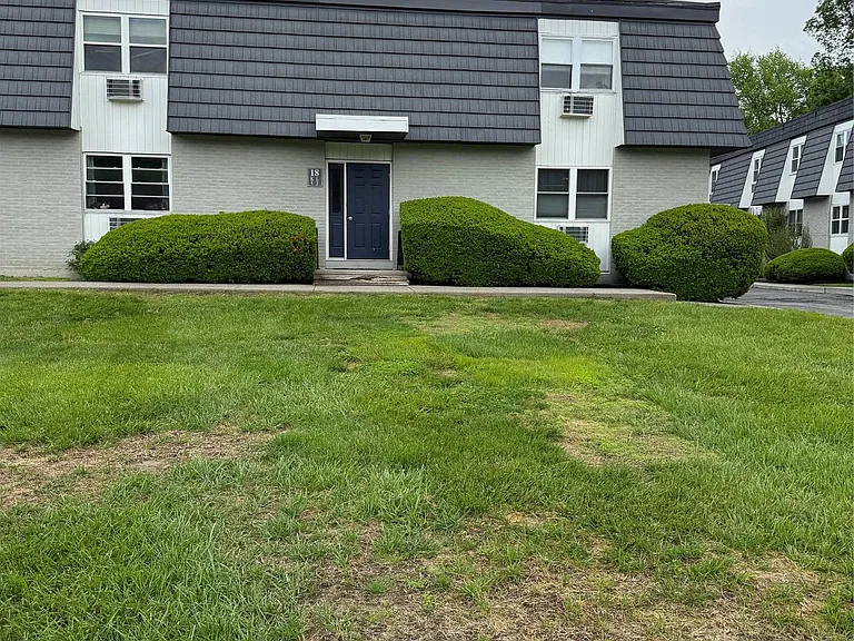 18 White Gate Dr #K — Photo 1