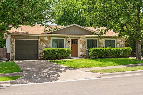 7703 Cloudberry Cir Photo 1