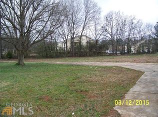 452 E Broad St, Newnan, GA 30263