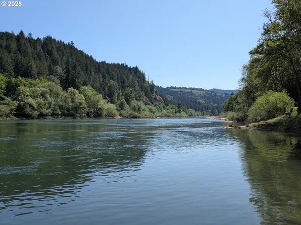 2975 Bullock Rd, Oakland, OR 97462