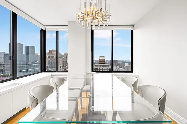 Sold by LG Fairmont Group | media 4