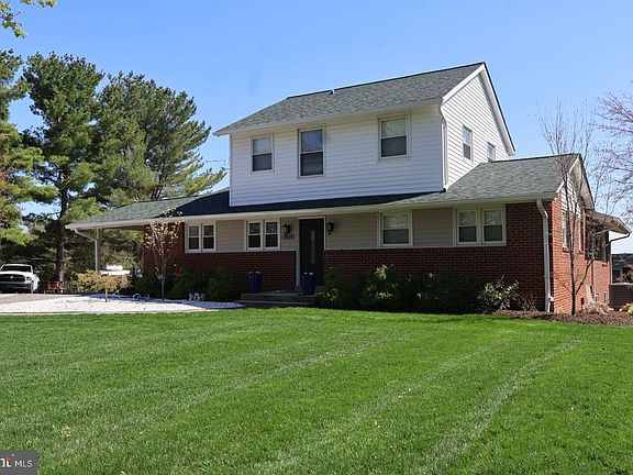 3rd image of 10500 Moxley Rd