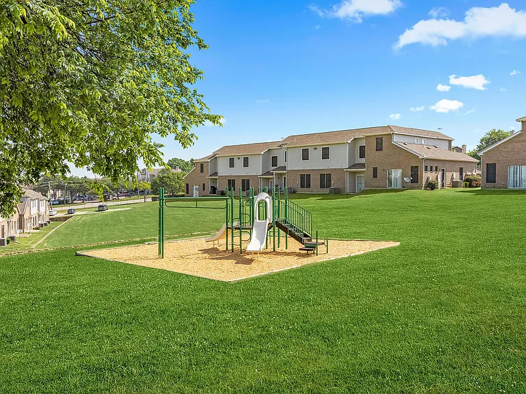Prairie Estates — Photo 18