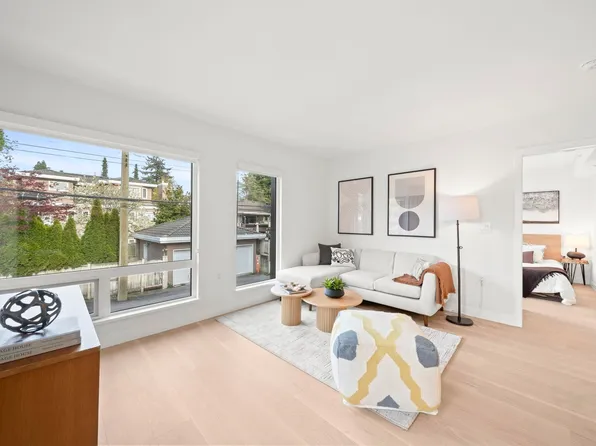 5212 Cambie St #106, Vancouver, BC V6B 2N4