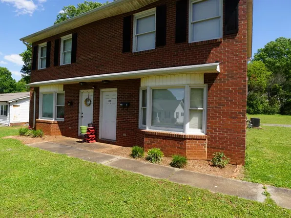 114 5th Ave NE #B, Conover, NC 28613