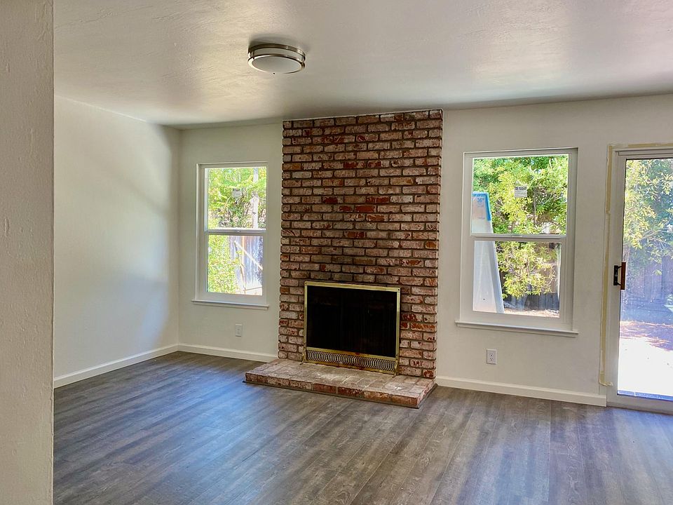 1st image of 1504 Albatross Dr