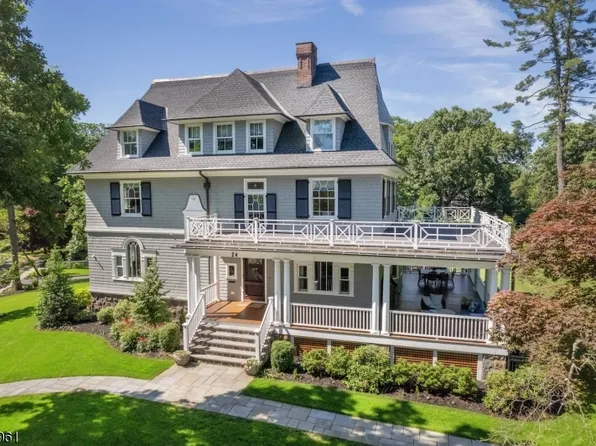 24 Ridge Rd, Summit City, NJ 07901